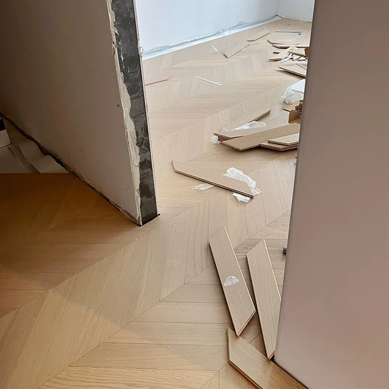 KANGTON Chevron Fishbone AB Grade Prime Oak Wood Engineered Parket Flooring