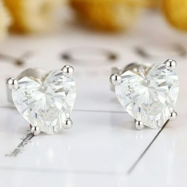 Classic design 925 sterling silver GRA certificated diamond moissanite stud earrings