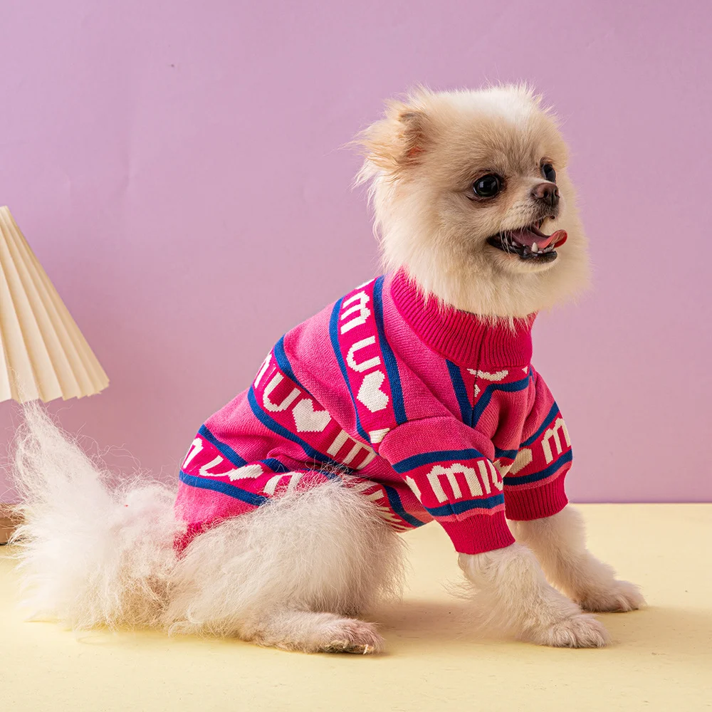 Wholesale New Fashion Luxury Brand Pet Dog Warm Sweater Designer Letter Knitted Sweater Clothes For Pomeranian Schnauzer