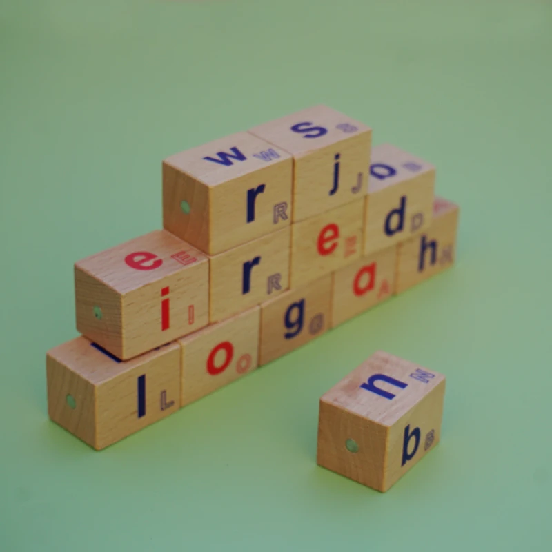 12pcs Wooden letters spelling words toy educational Magnetic connecting blocks spelling alphabet blocks toy for kids