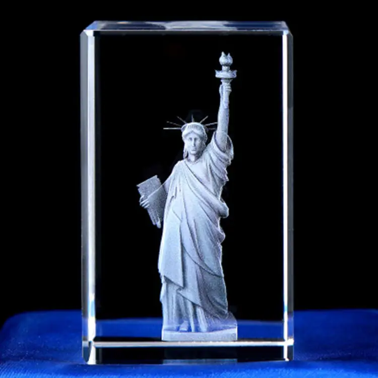 Tourist Souvenirs Gifts 3d Laser Crystal Engraving NYC Landmarks Statue Of Liberty NYC Skyline Engraved Crystal Crafts