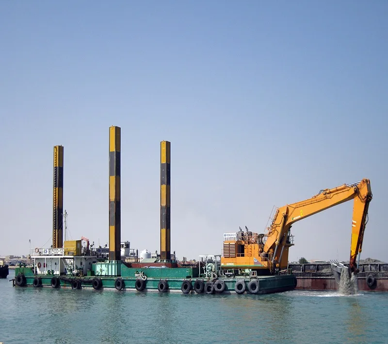 Dipper Dredger Barge Excavator Pontoons Backhoe Dredger Dredging Machine