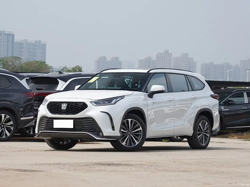 Chinese Hybrid Vehicle New Toyo ta Crown Kluger Lu Fang High Speed Auto Cars 180km/h 5 Door 7 Seaters Suv toyo ta hubride car