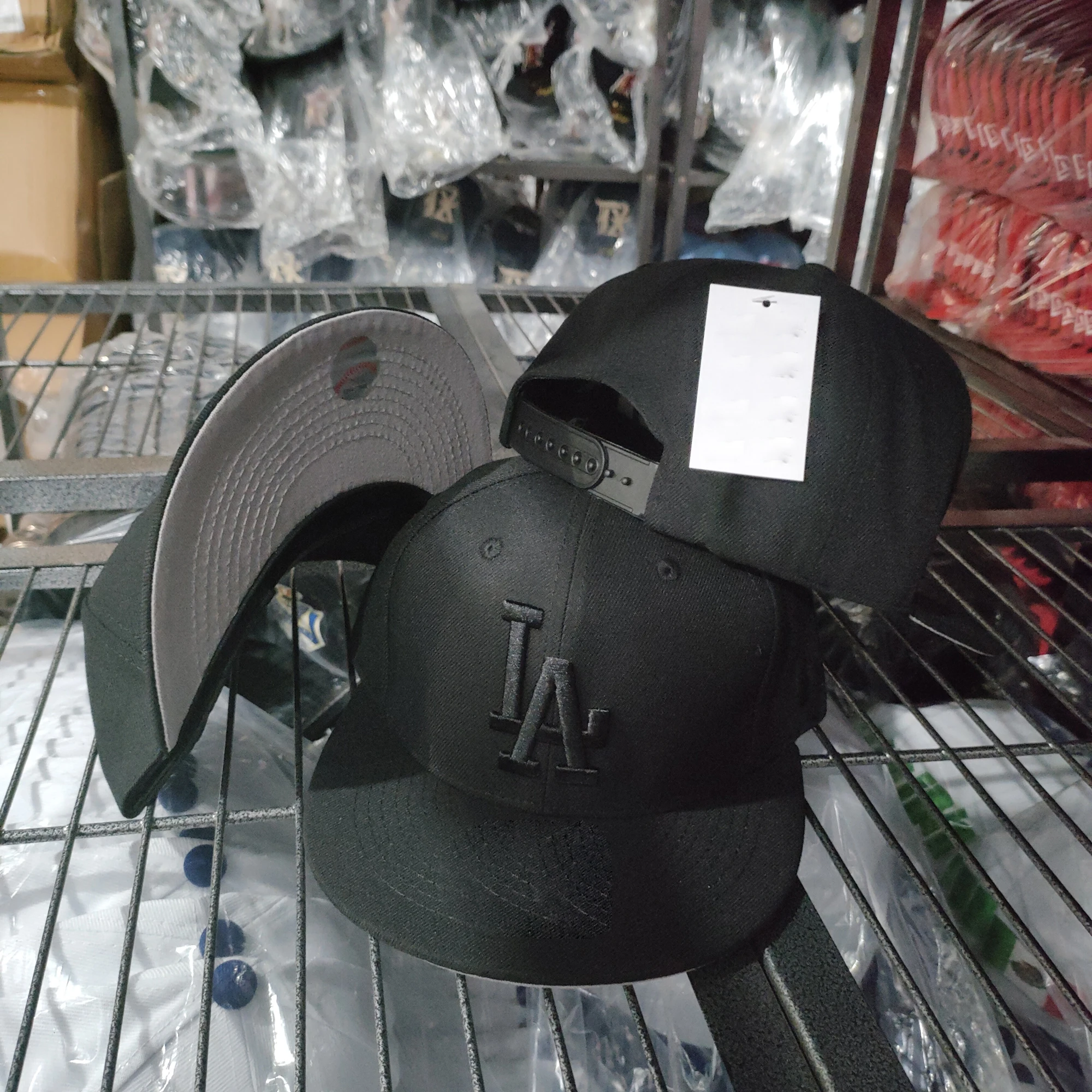 2410 Custom Wholesale Hip Hop Outdoor Snapbacks Unisex Fashion 3D Embroidery Sports 6 Panel Men Branded Caps