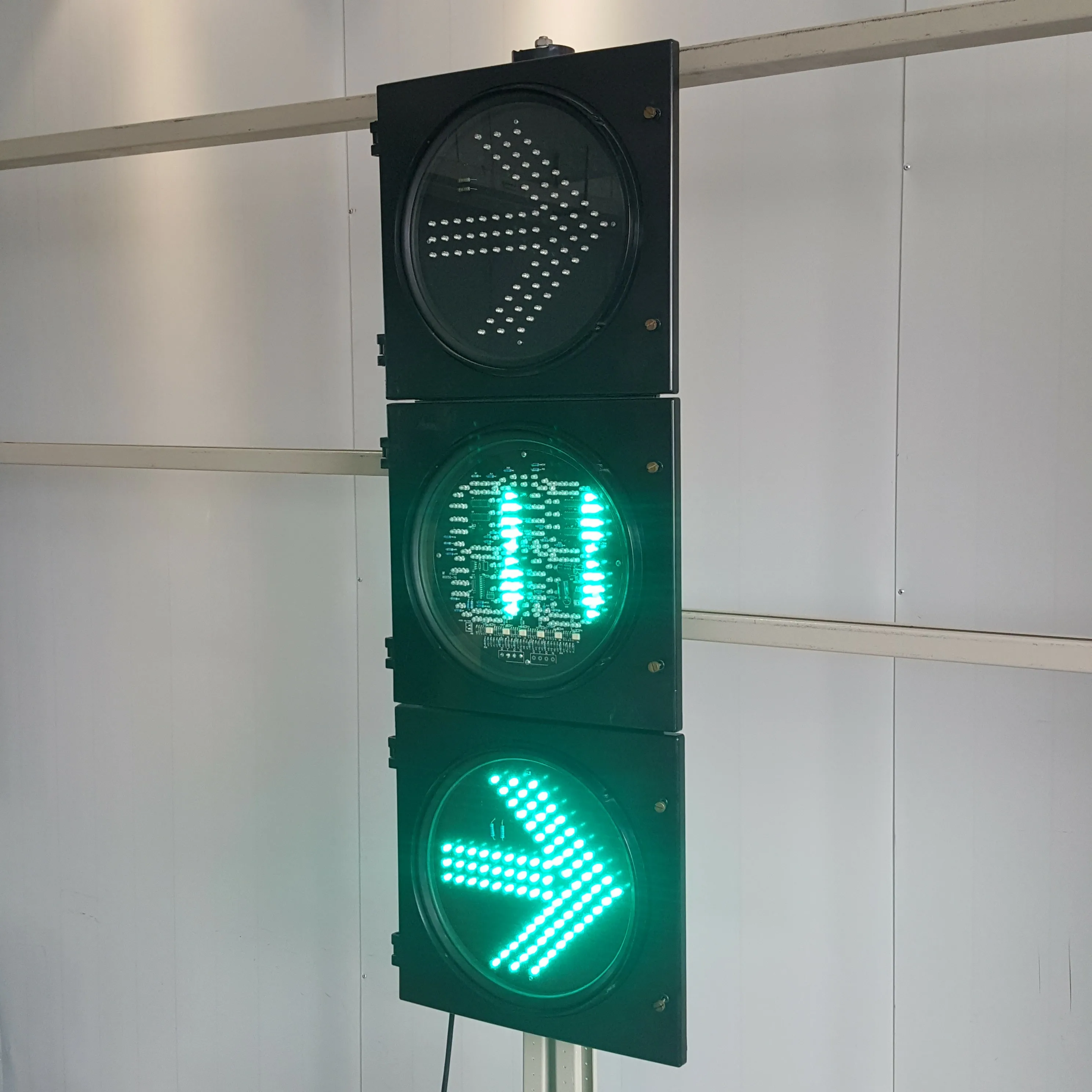 300MM 3-Aspect RG Right Arrow RYG Countdown Timer Road Traffic Light Manufacturer