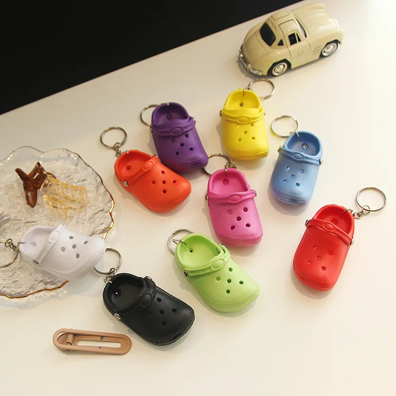 13 color Cute Mini clog Keychain wholesale Colorful  3D Small Hole Shoes Keychain Factory direct sales low price high quality