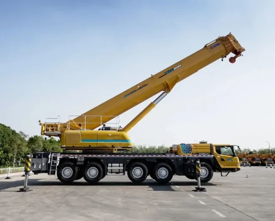 200 Ton Top Brand All Terrain Crane XCA200G8-1Lifting Height 90 m Mobile Truck for Sale