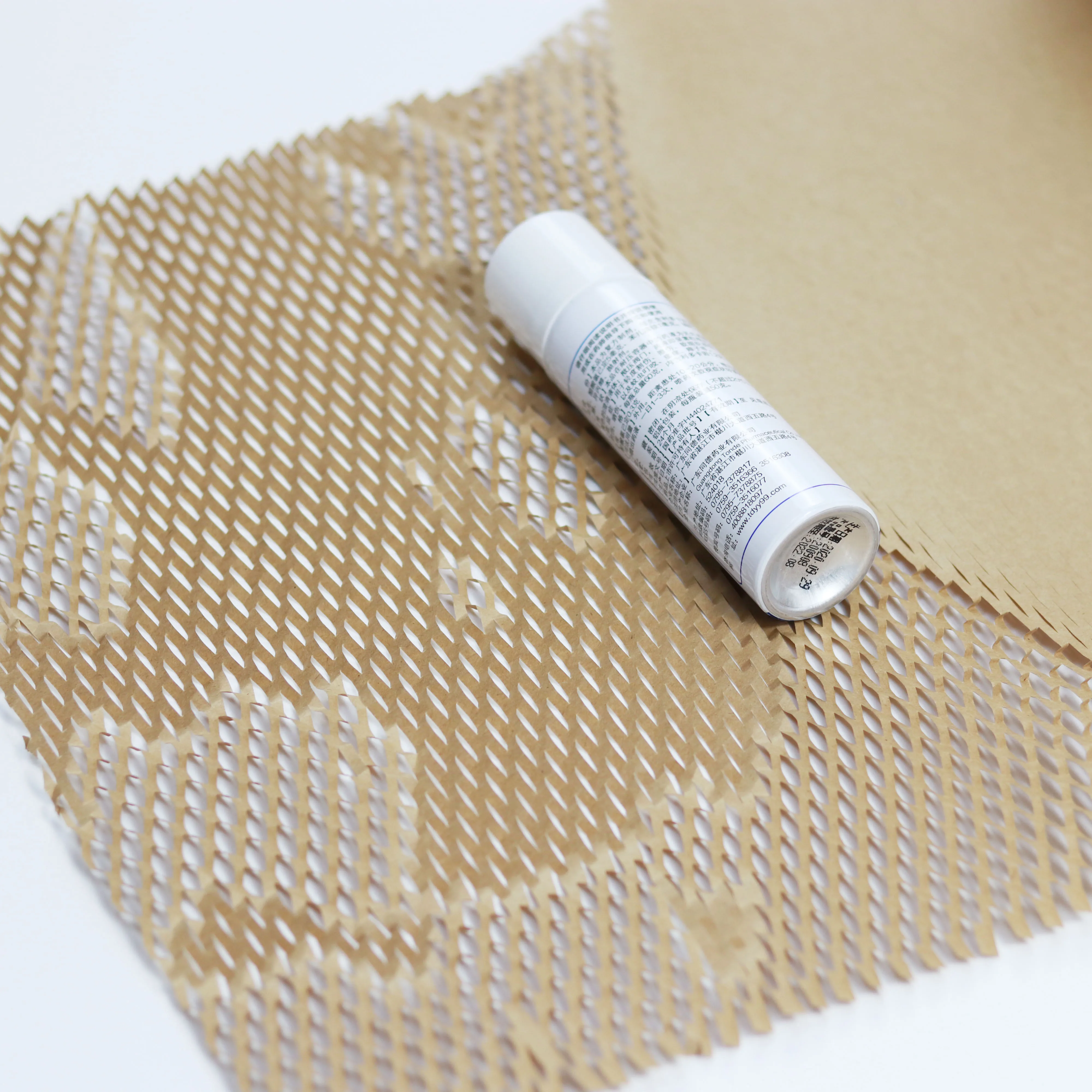 Прочная многоцелевая сотовая бумага 80gsm 30 см x 50 м белая от производителя