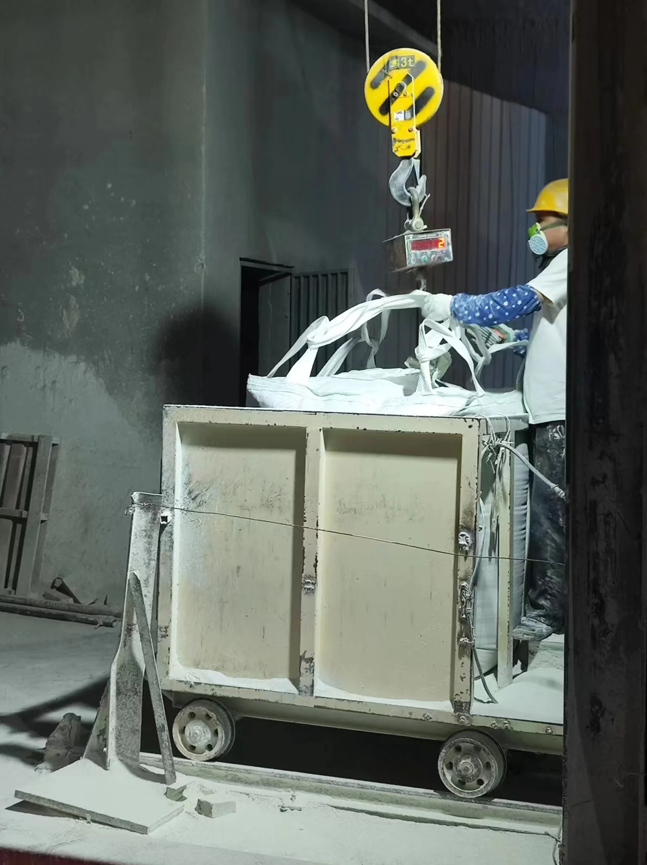 White Crack Resistance Fast Setting Rapid Hardening High YINSHAN Sulpho Aluminate Cement 62.5
