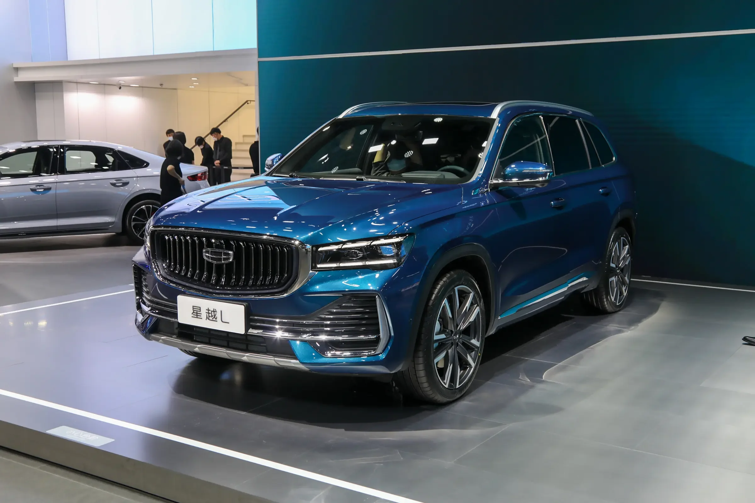 Geely Monjaro 2024 2.0TD мощная Автоматическая двухприводная флагманская модель для бензинового внедорожника Самая продаваемая машина Xingyue L цена