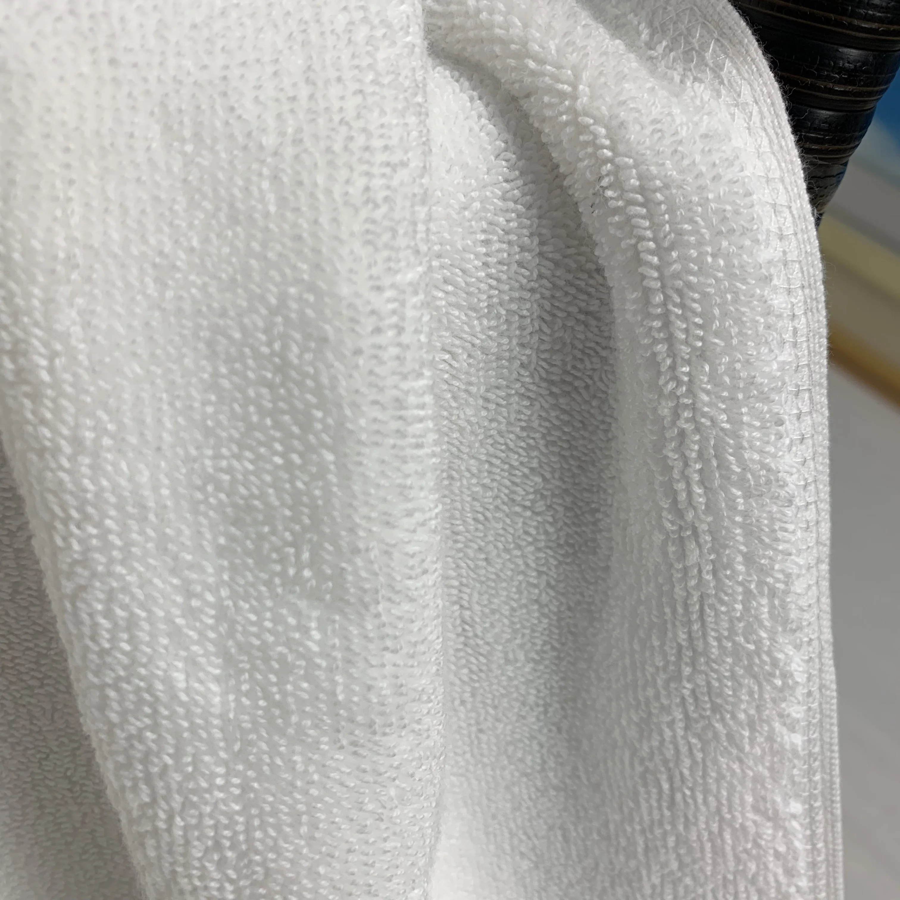 100% cotton  jacquard satin embroidered  5 star hotel bath  towel for airline for airport lounge