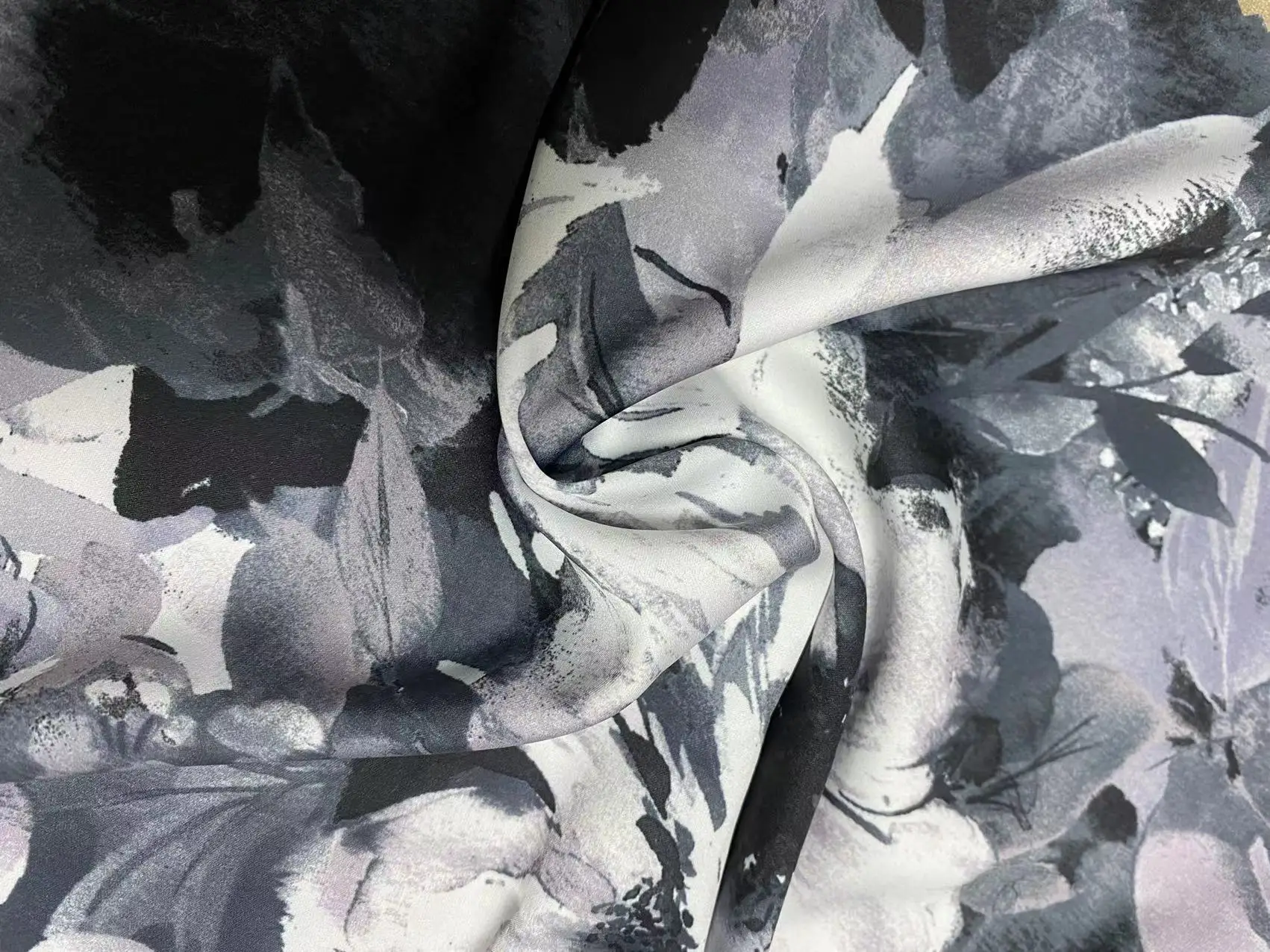 Ink painting style with digital printing fabric fashion design for spring clothes