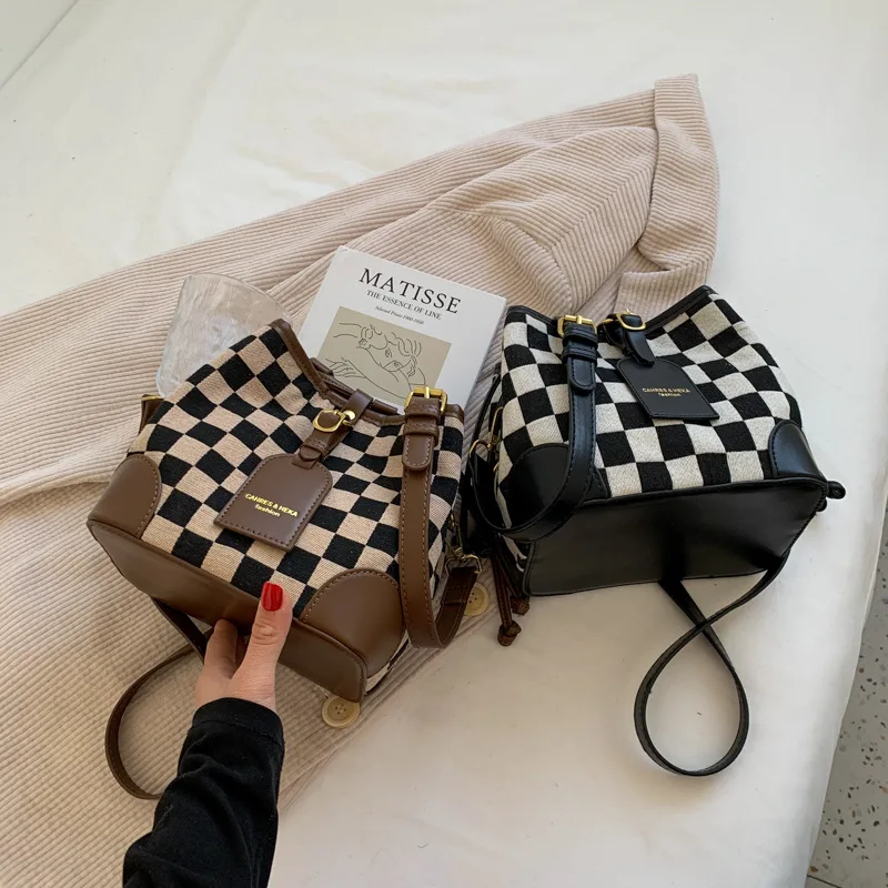 ins fashion handbags 2021 new wild tide brand niche checkerboard lattice one-shoulder armpit bag messenger bucket bag