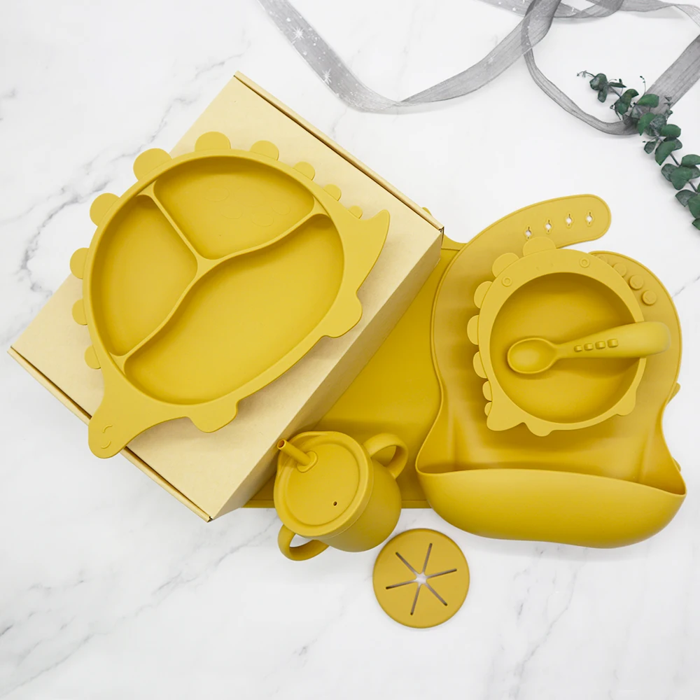 Wholesale BPA Free Baby Feeding Set Silicone Suction Kids Plates And Bowls