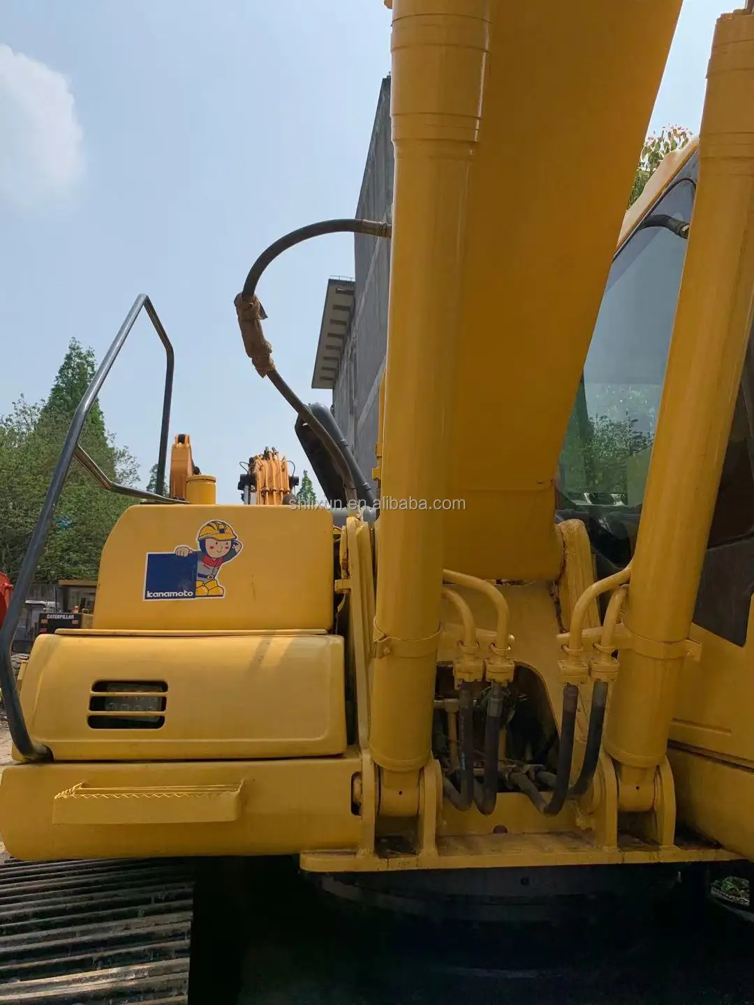 Japan original Used Komatsu pc220-8 excavators 22tons Second hand machine 22tons used komatsu pc220 crawler excavators used