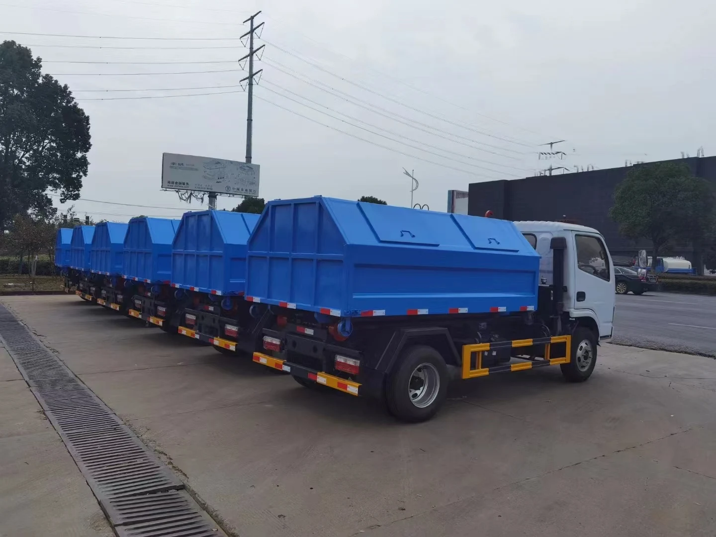 Chinese Supplier New Fashion Dongfeng 6 * 4 Garbage Transfer Truck 20000L Detachable Compartment Garbage Truck