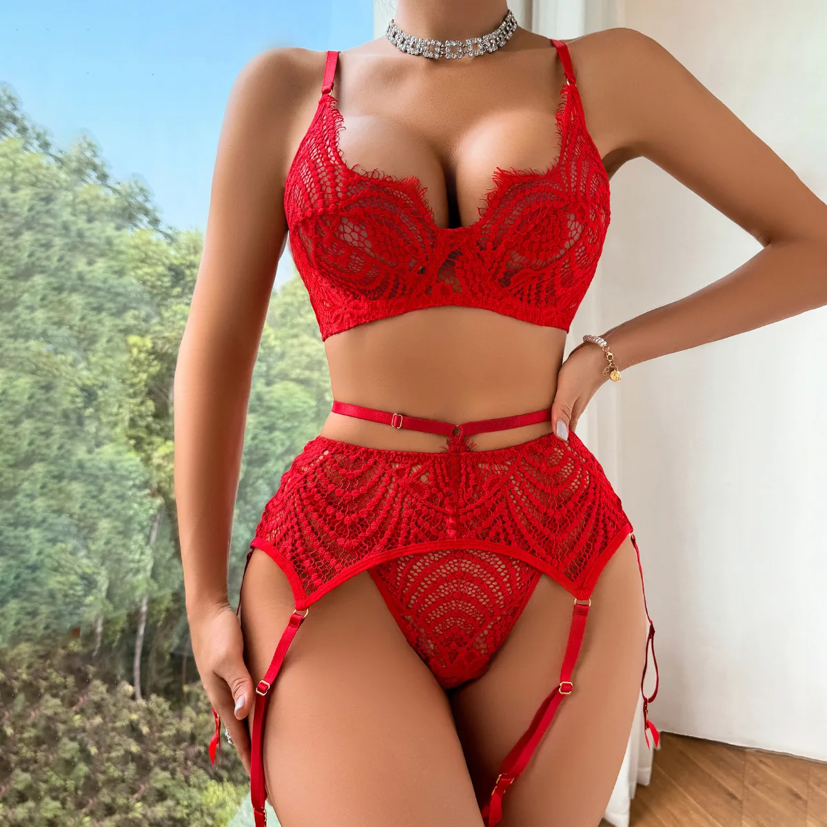 Комплект женского эротического нижнего белья из 3 предметов