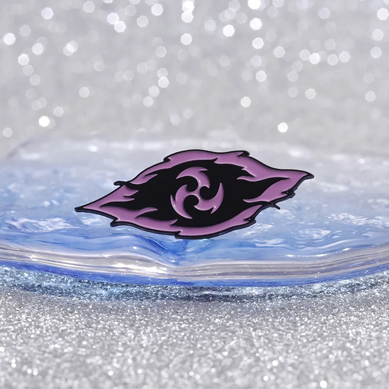 Game thunder movie big recruit metal brooch style collar pin cos props 100 with decorative badges and MEDALS