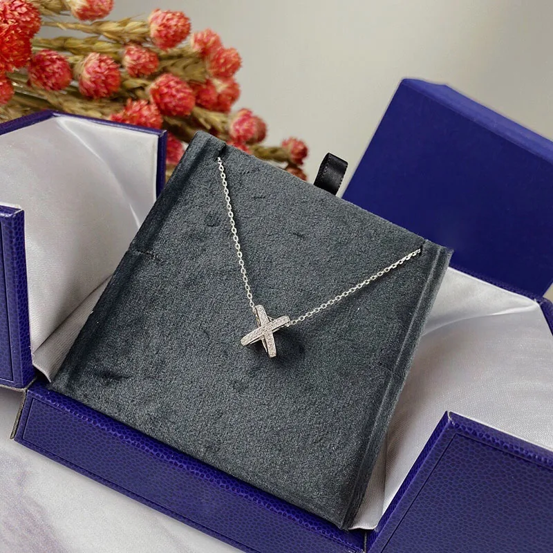 Mosanite cross necklace 925 silver and 18 carats gold