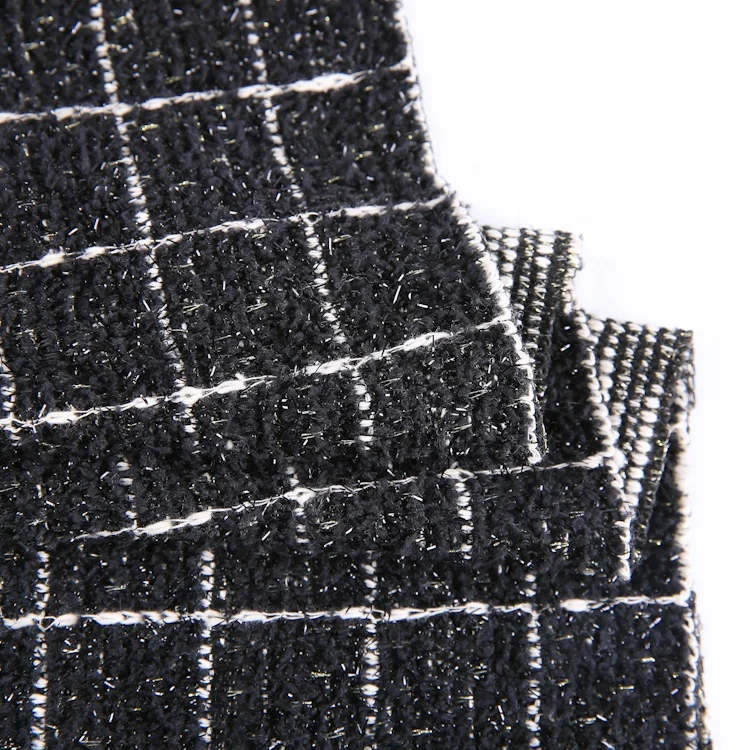 good quality polyester gingham yarn dyed plaid jacquard knitted women winter coats fabric with silver lurex