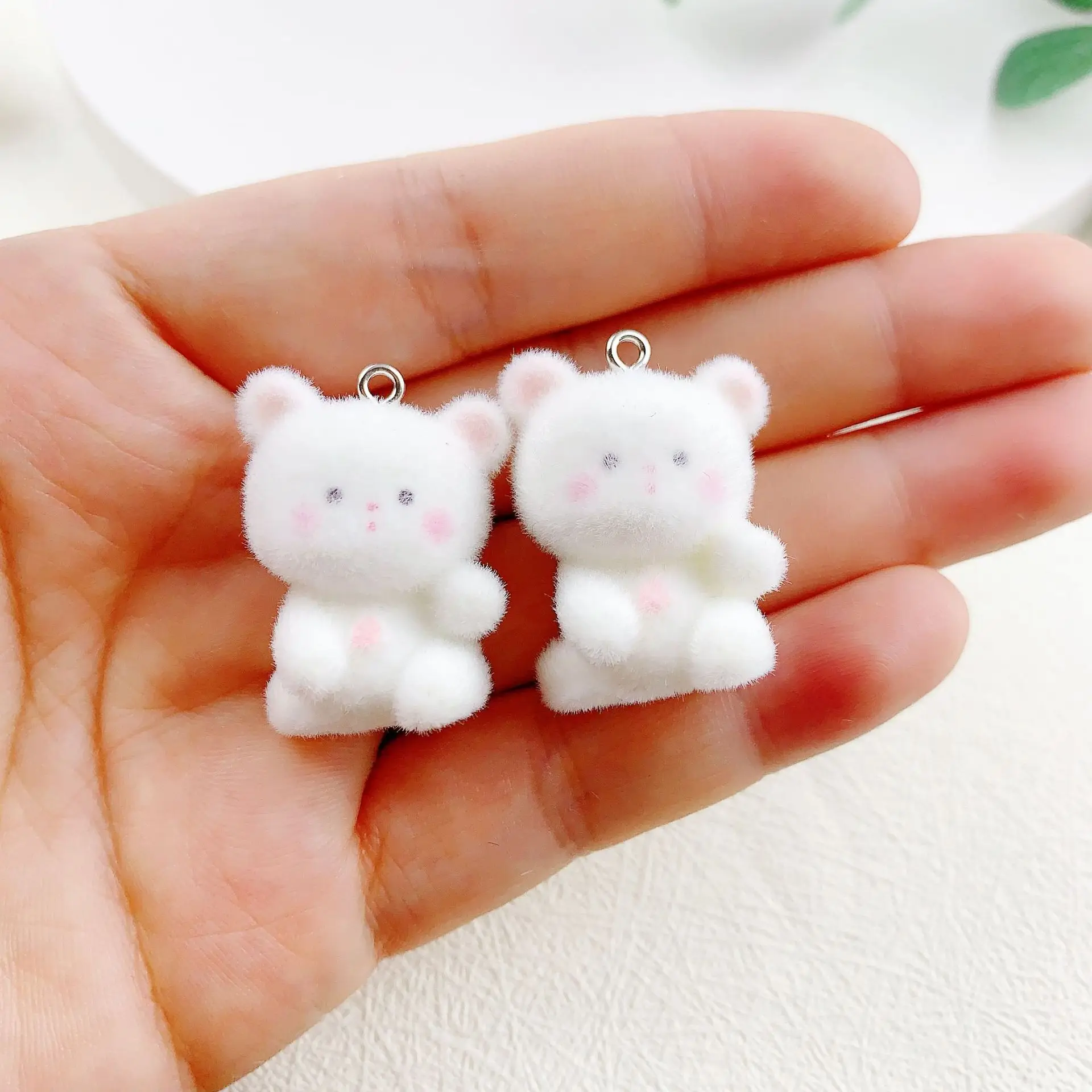 2024 Cartoon Flocking Bear Keychain Animals Doll Resin Key Chains Cute Pom Pom Keyrings Cat Dog Cow Koala Bunny Plush Keychain