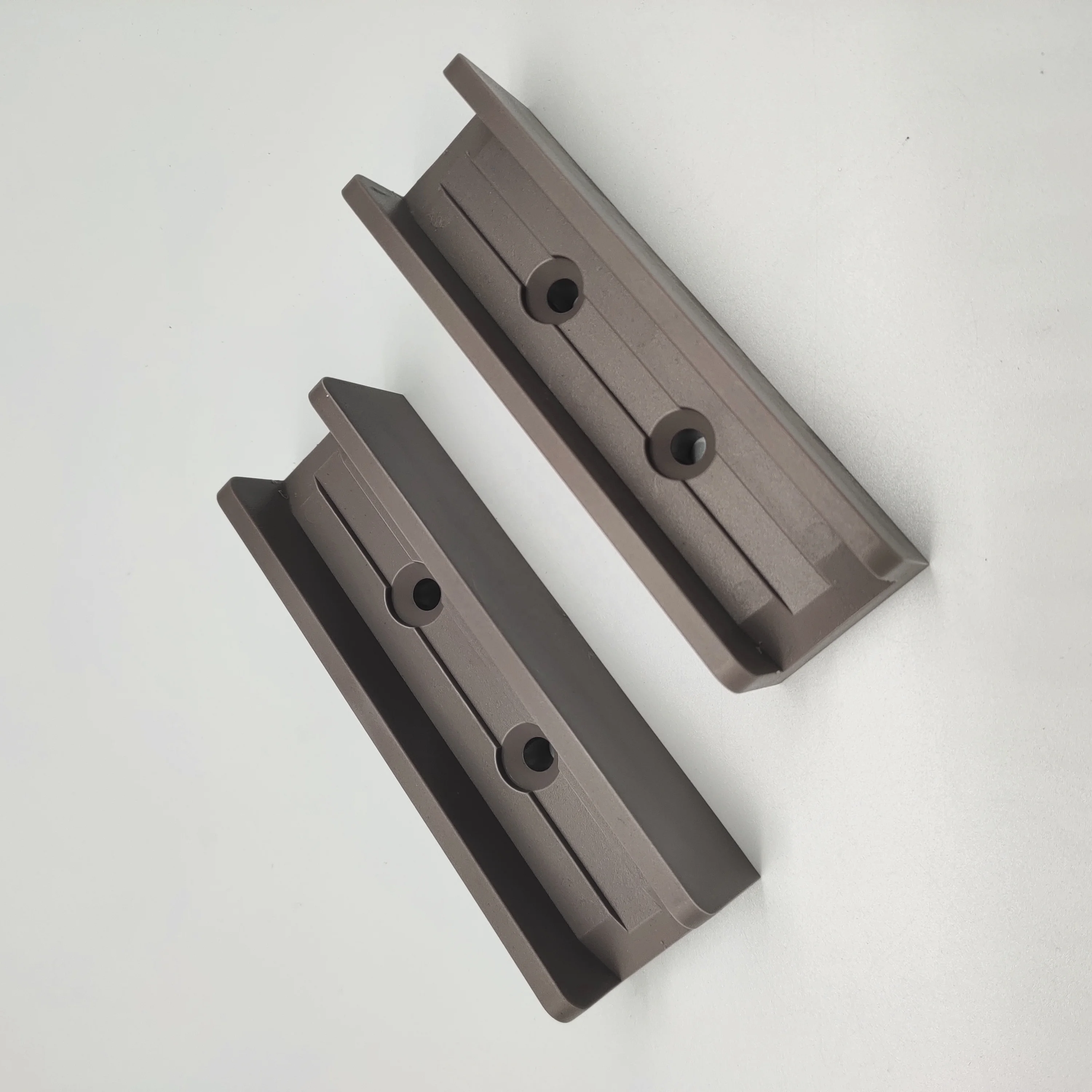 Food grade plastic Z Type elevator bucket chains,  plastic buckets conveyor bucket elevators with stainless steel material