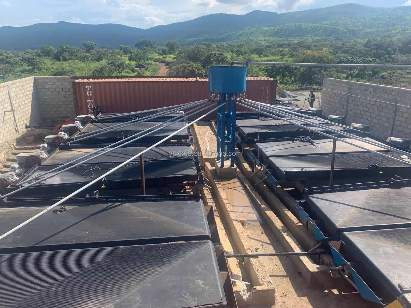 China Gold Mining Equipment Mineral specific Gravity Aluminum Copper Separator processing Table Stirring Table Mining Machinery