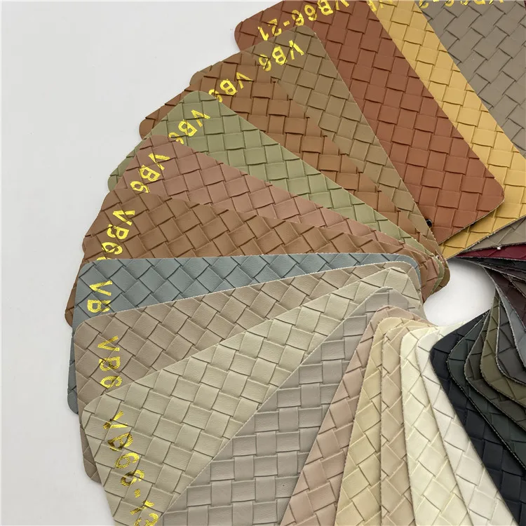 Плетеная кожа из синтетической кожи с принтом ПВХ Текстурная для обуви сумки диван автокресло