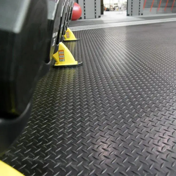 Outdoor Anti slip rubber flooring for Garage Flooring /workshop/pedestrian bridge/footbridge stairs