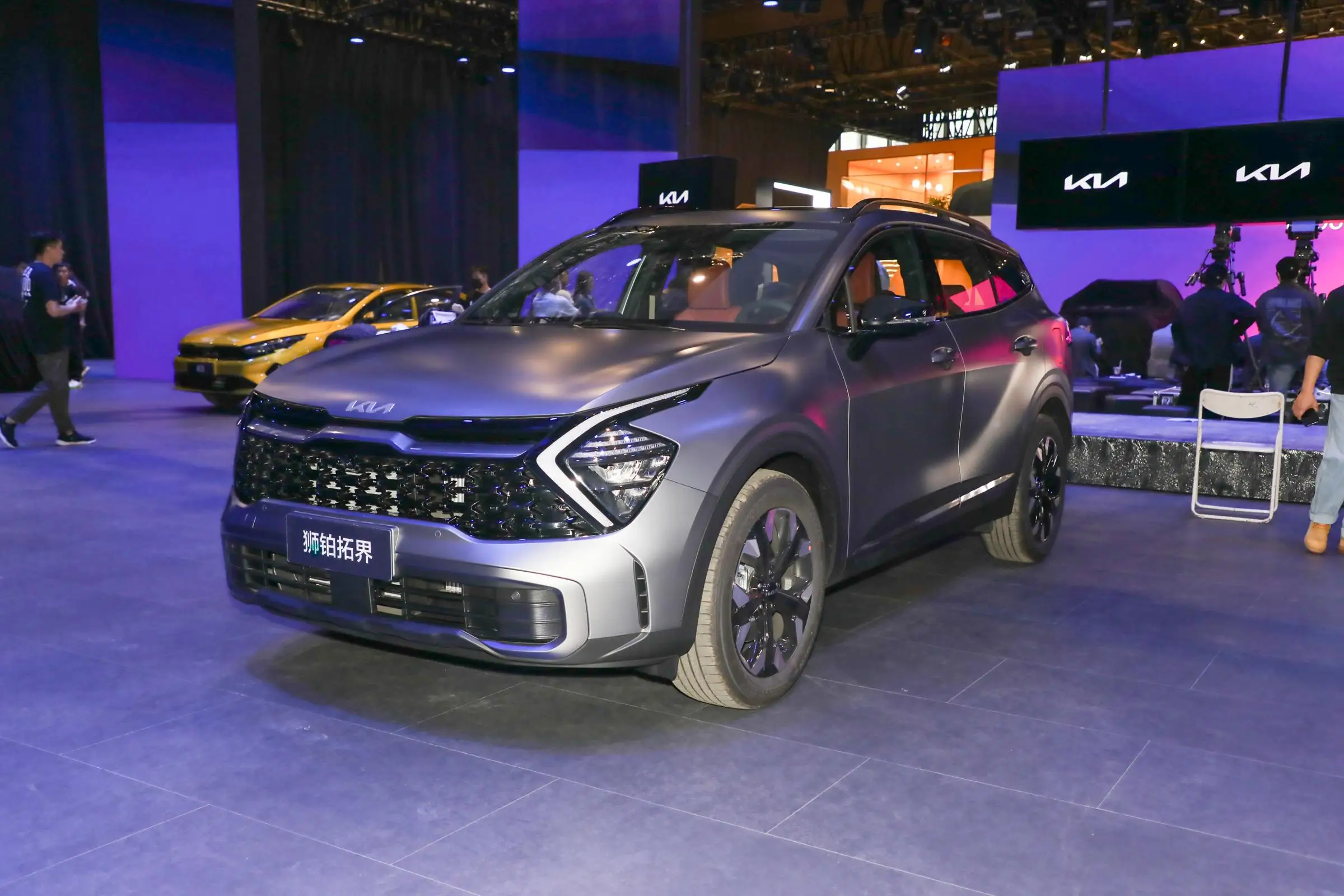 Used Car kia sportage 2024 high performance Fully automatic Sport SUV low-speed four-wheeled Economical gasoline