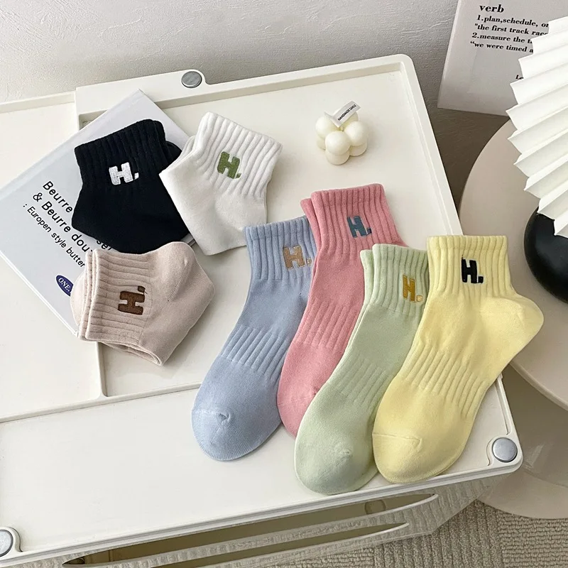 Wholesale Summer Embroidery Letter C H Socks  Low Cut Thin Breathable Cotton Cute Ankle Women Socks Sport Lovely Student Socks