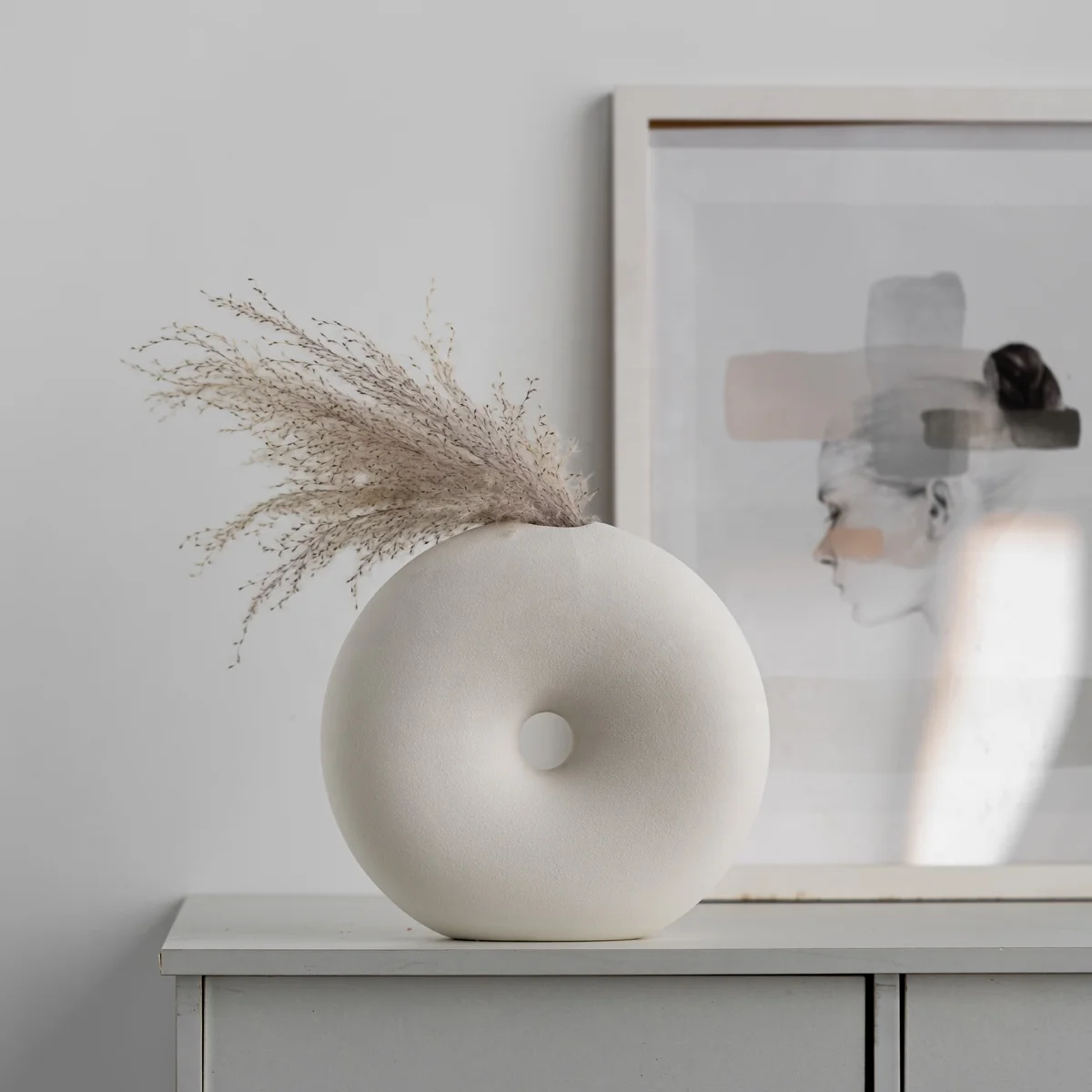 Modern Porcelain Ceramic Vase Home Decoration Wedding Shaped White Flower Vase