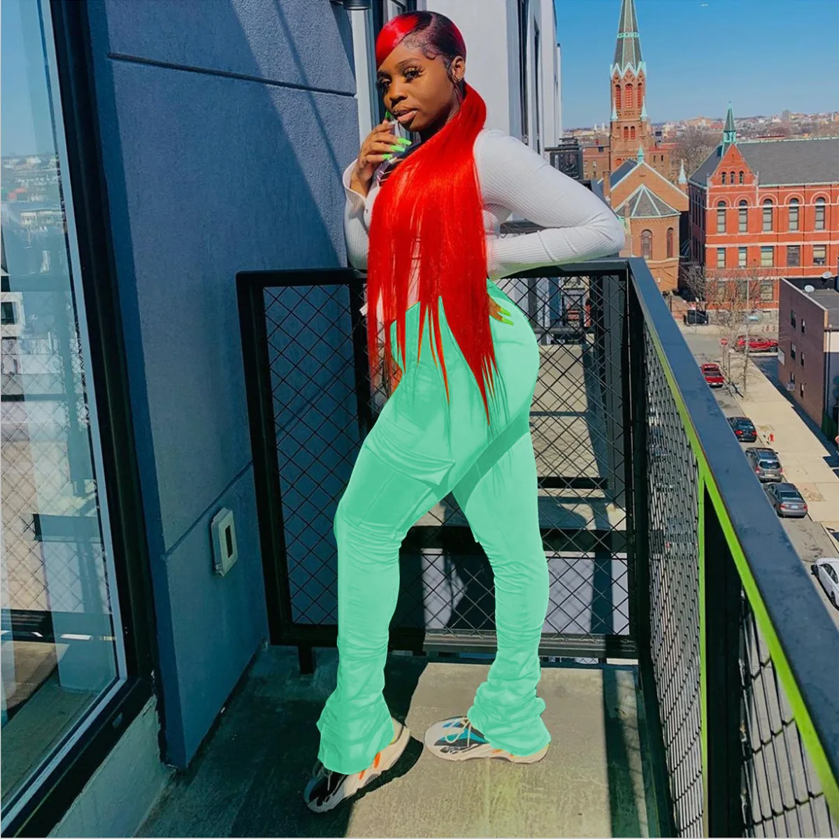 2022 New Arrivals Drawstring Solid Color Pocket Flare Legging Women Sweat Pants with Ruched Sides Tight Stacked Pants