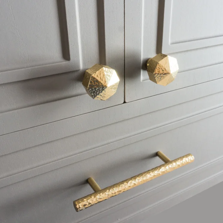 New Design Furniture Handle Gold Black Combination Single Hole Knob European Cabinet Wardrobe Door Handle