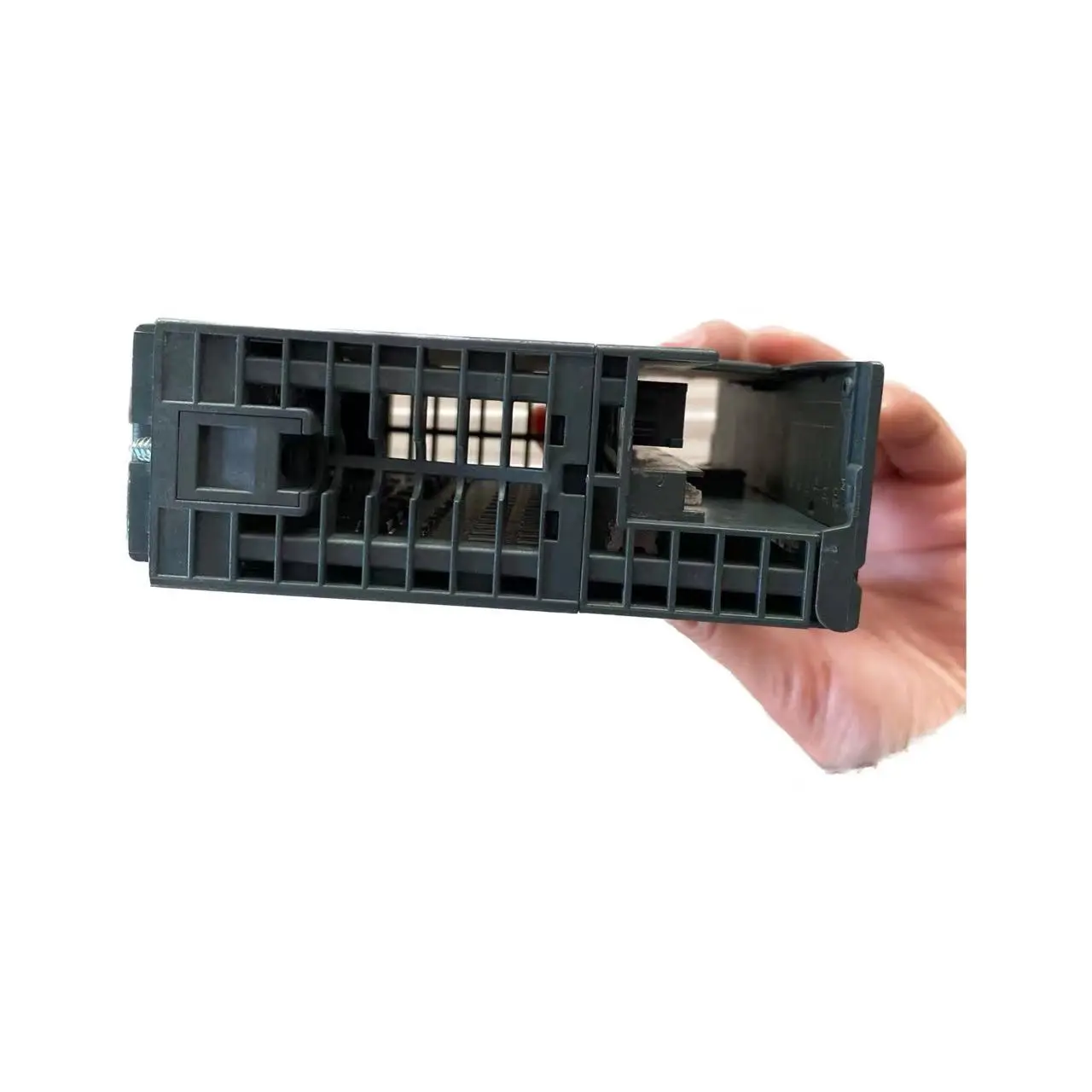 The store mainly promoted the analog output module SIMATIC S7-300 PLC 6ES7331-7PF11-0AB0 price excellent warranty one year