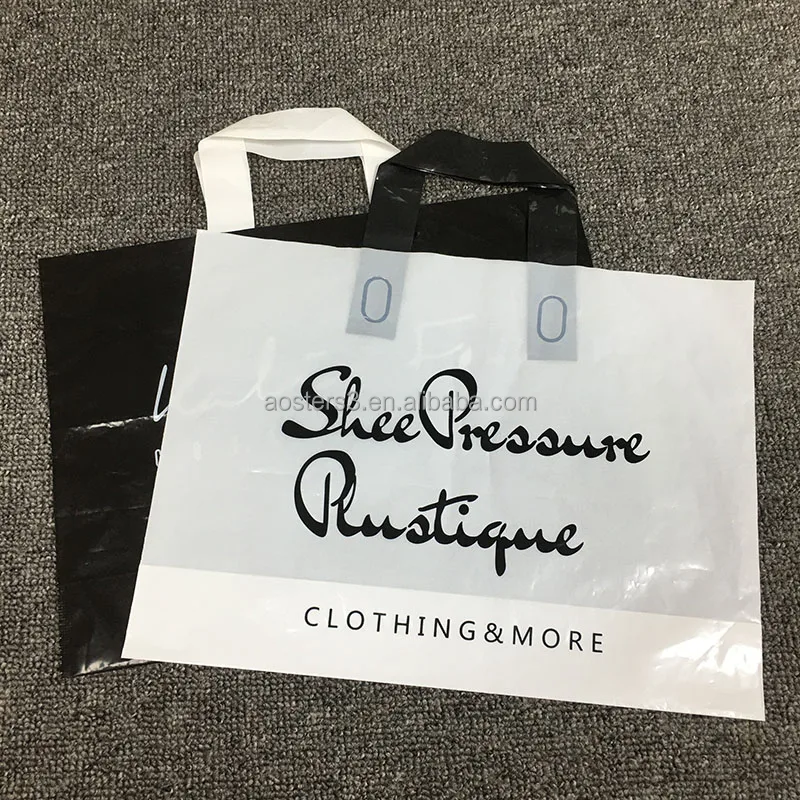 Wholesale clothing store bag hand carry gift bag clothes packaging plastic portable shopping bag