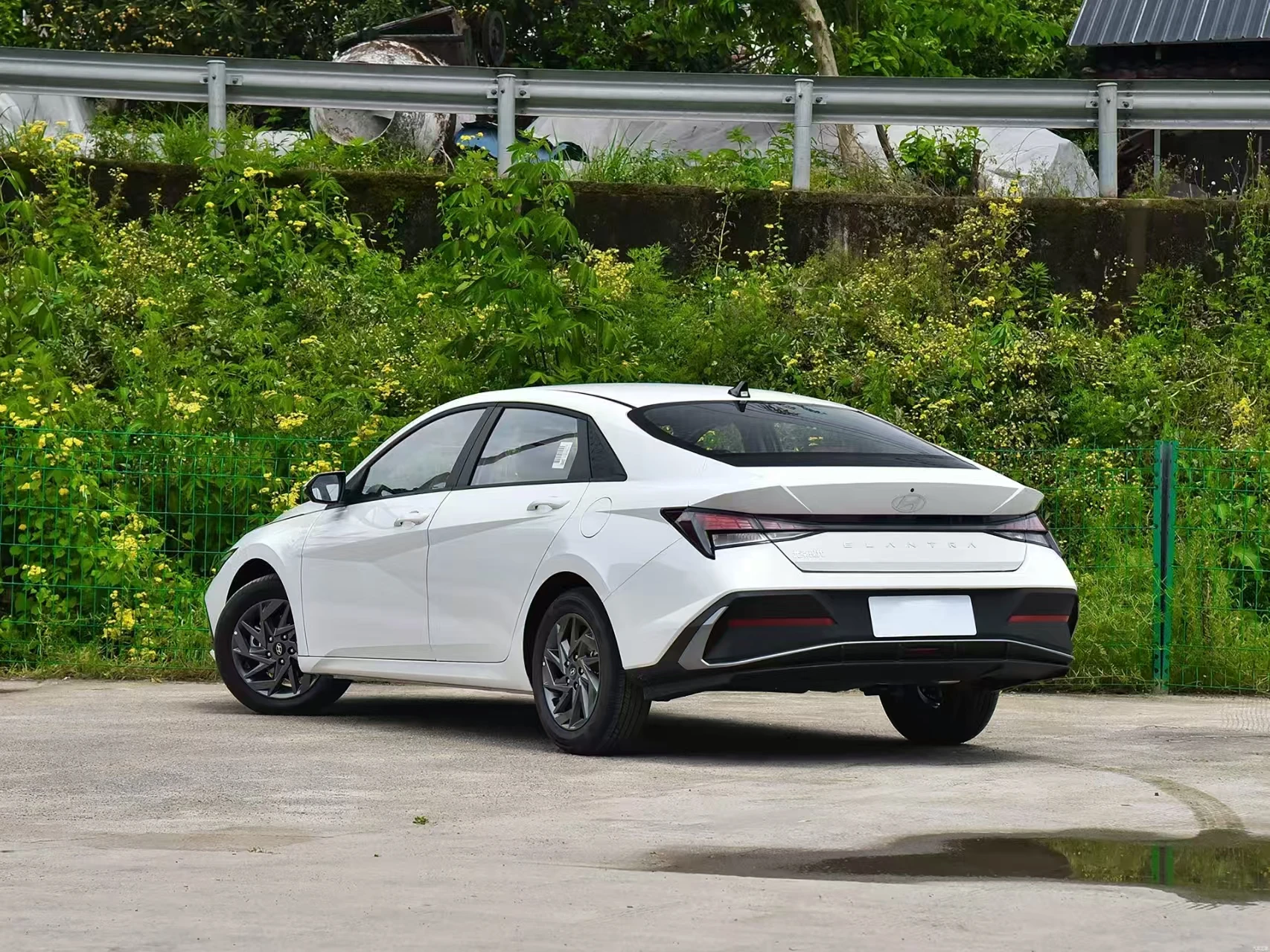 2023 Hyund-ai Elantra 1.5L CVT Premium Left Steering Monza Model Rear Camera Leather Seats Euro VI Emission Gas/Petrol Electric