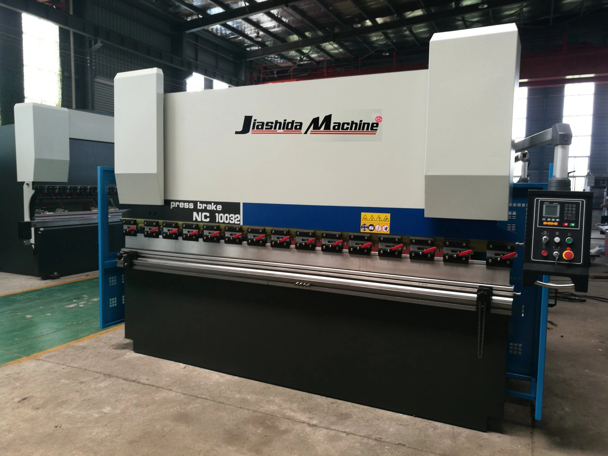 Jiashida 80T/2500 hydraulic nc press brake machine 80ton sheet metal  bending for carbon steel