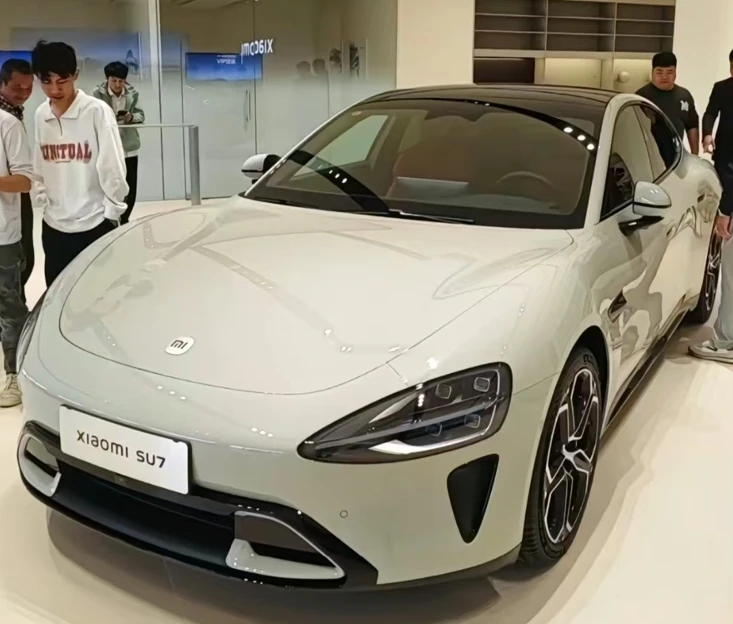 Xiao Mi SU7 MAX Electric Sedan Car 2024 New Beijing Electric Vehicle in Stock Deposit Xiaomis SU7 In Stock