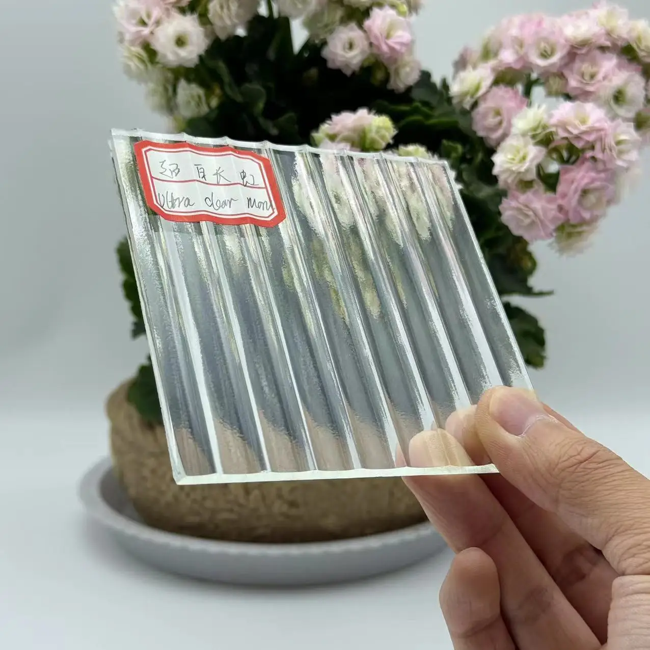 ultra clear Decorative glass Flutelite/MORAN/FYLFOT/Flute/Water wave/Diamond/Aqualite patterned glass sheet