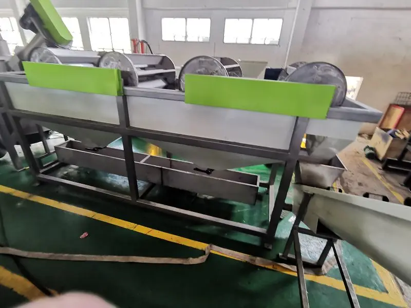 Float washing tank for plastic recycling machine recycle of polymers machine recyle washing of polymers