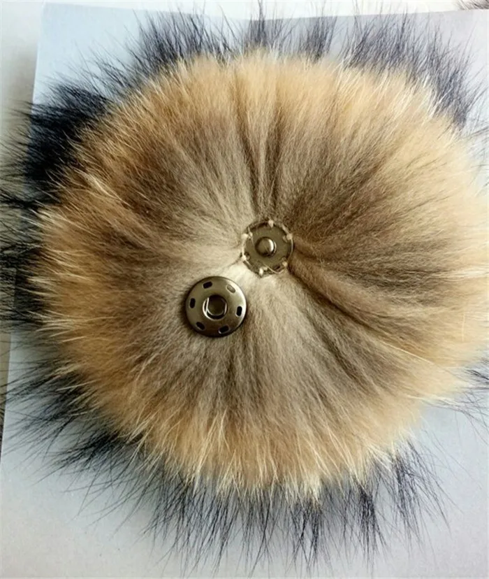 Hot selling pompom raccoon fur real raccoon fur with snaps fur pompom for beanies