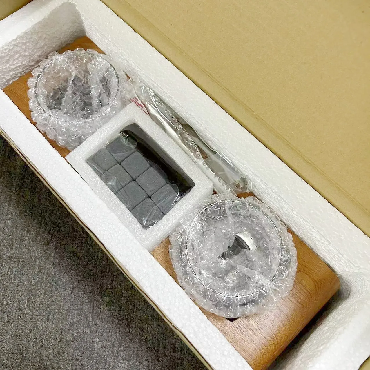 2023 New Trend 8 Granite Cubes Ice Whiskey Chilling Stones Whiskey Glass And Stones Gift Set