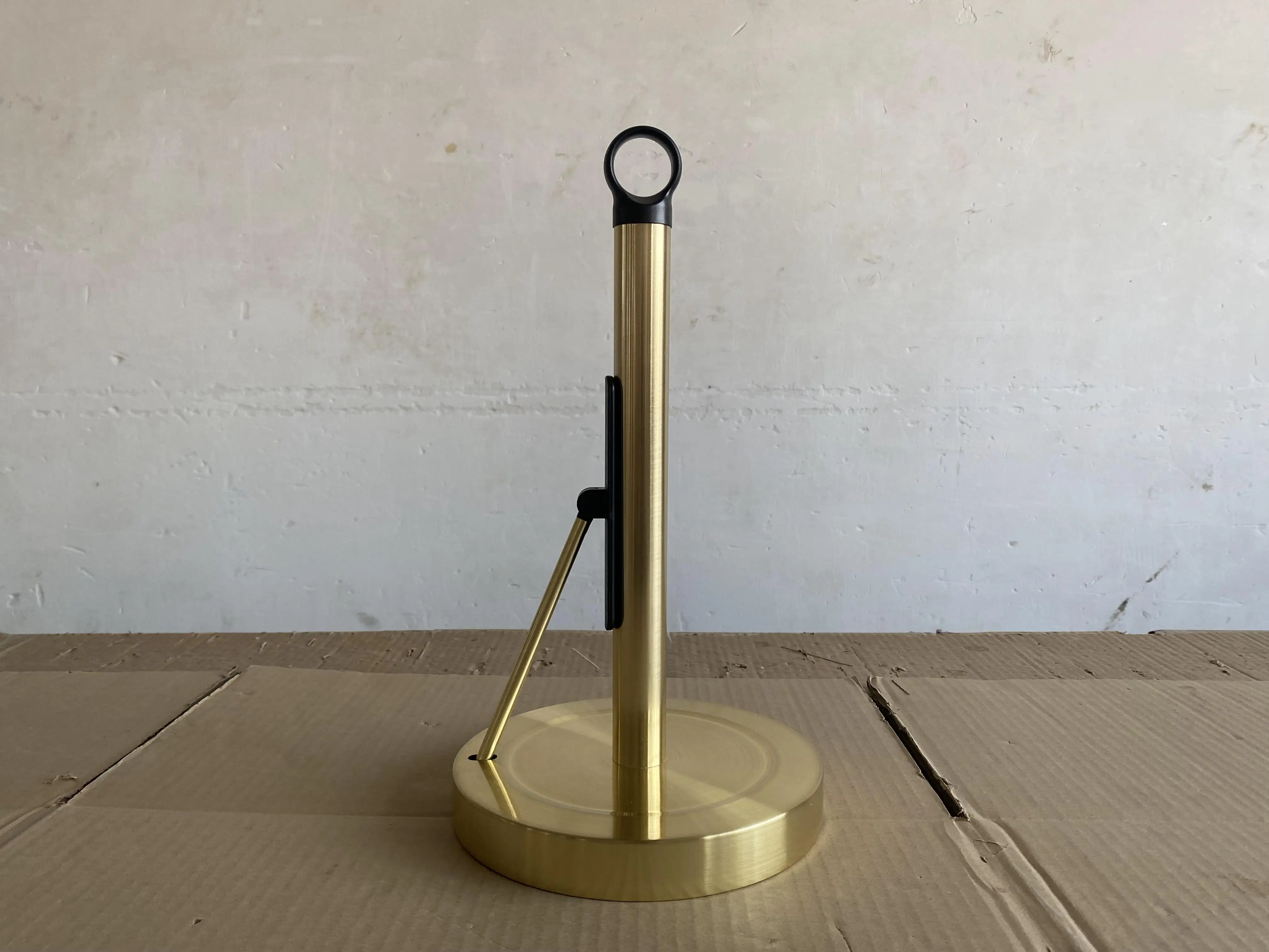 Mental Gold high quality hot selling paper towel holder for bathroom kitchen living room With mounting tool and specification