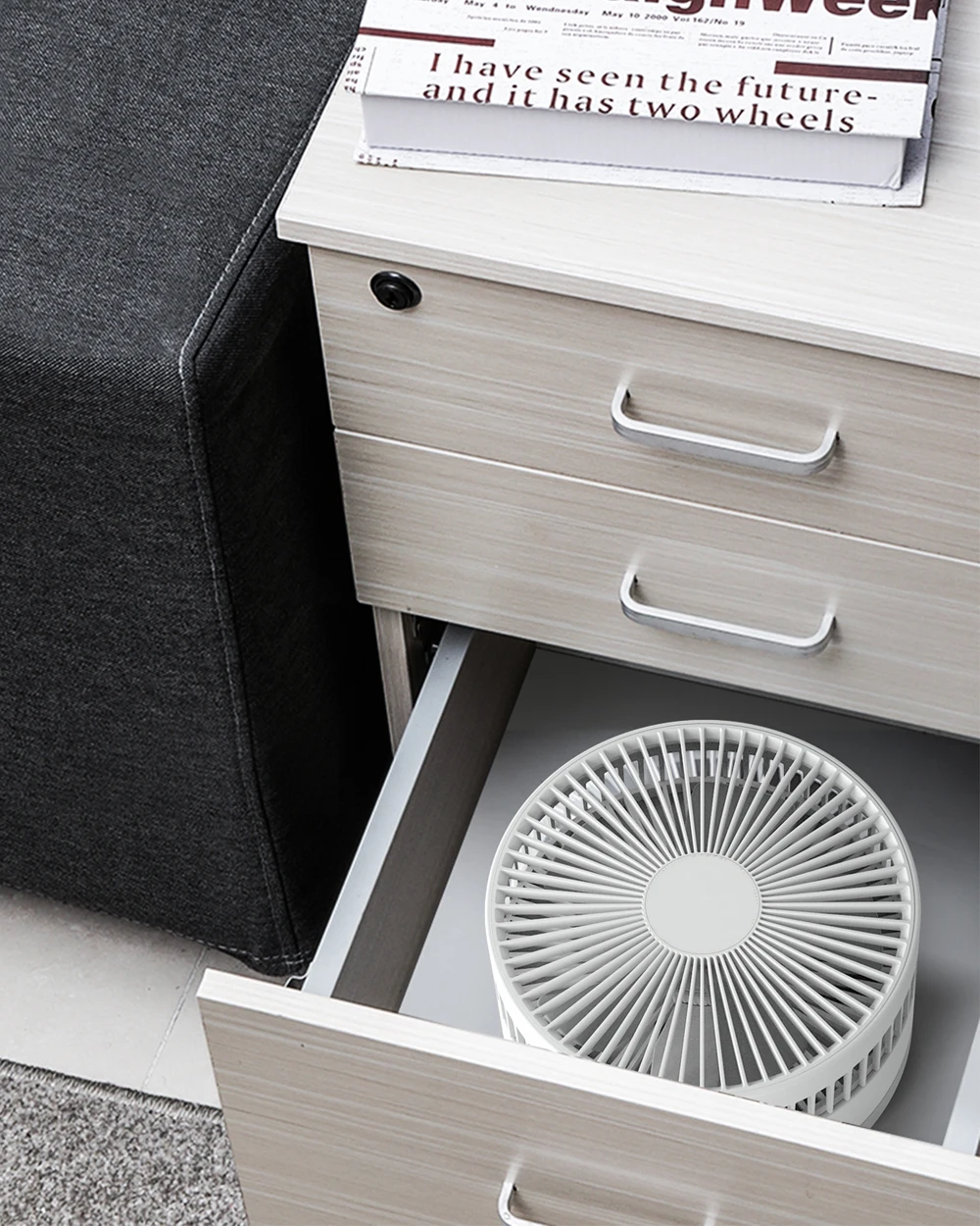 OEM Rechargeable Oscillating Digital Display Floor Fan With Night Light Smart Desktop Timer Setting Retractable Air Cooling Fan