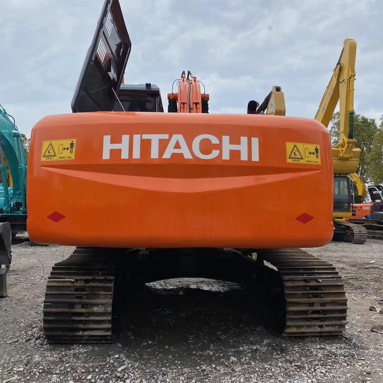 Японский оригинальный подержанный экскаватор HITACHI ZAXIS 200 в хорошем состоянии для продажи