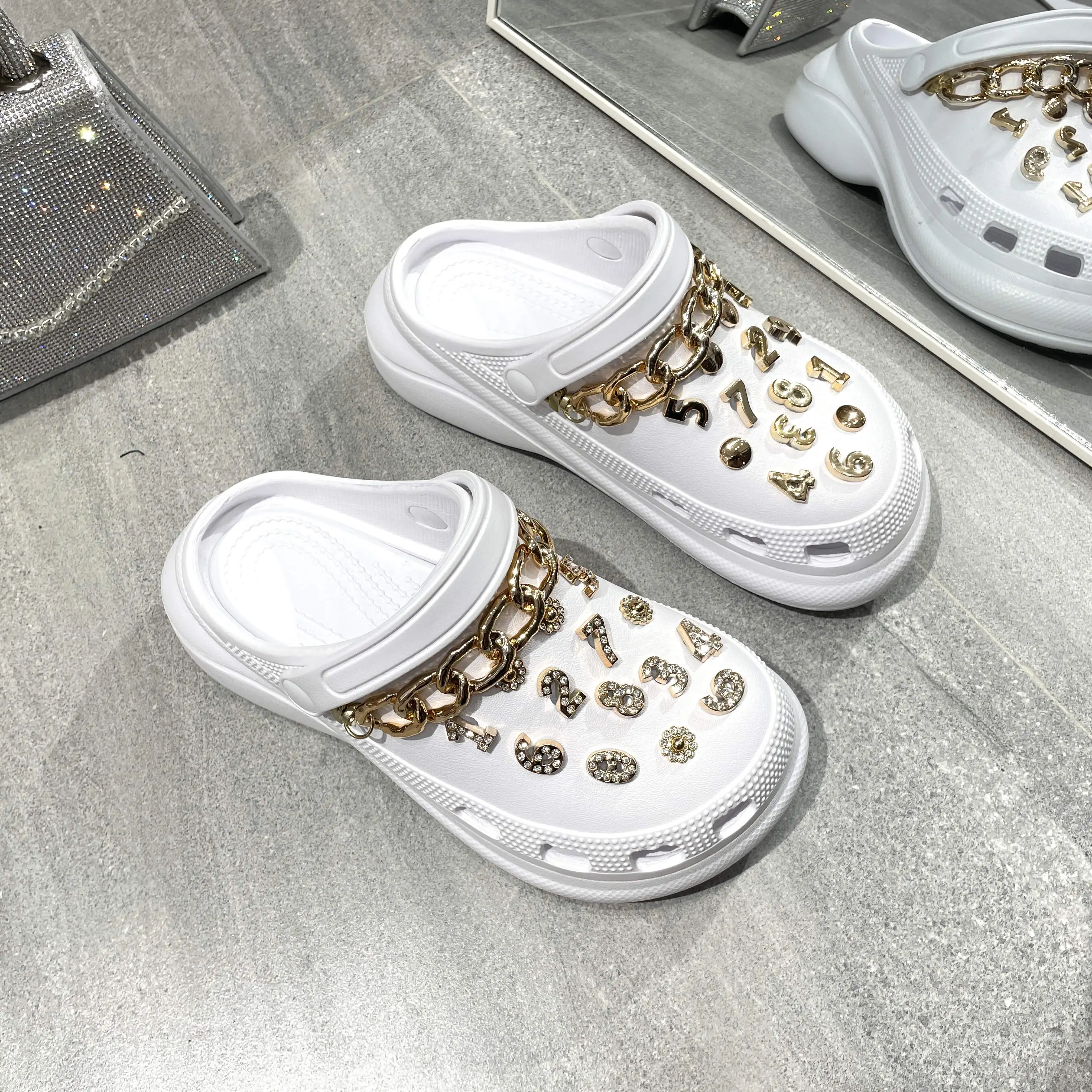 hot sell women clogs high heel thick bottom with shining rhinestone letters slippers slides for Women outdoor beach slippers