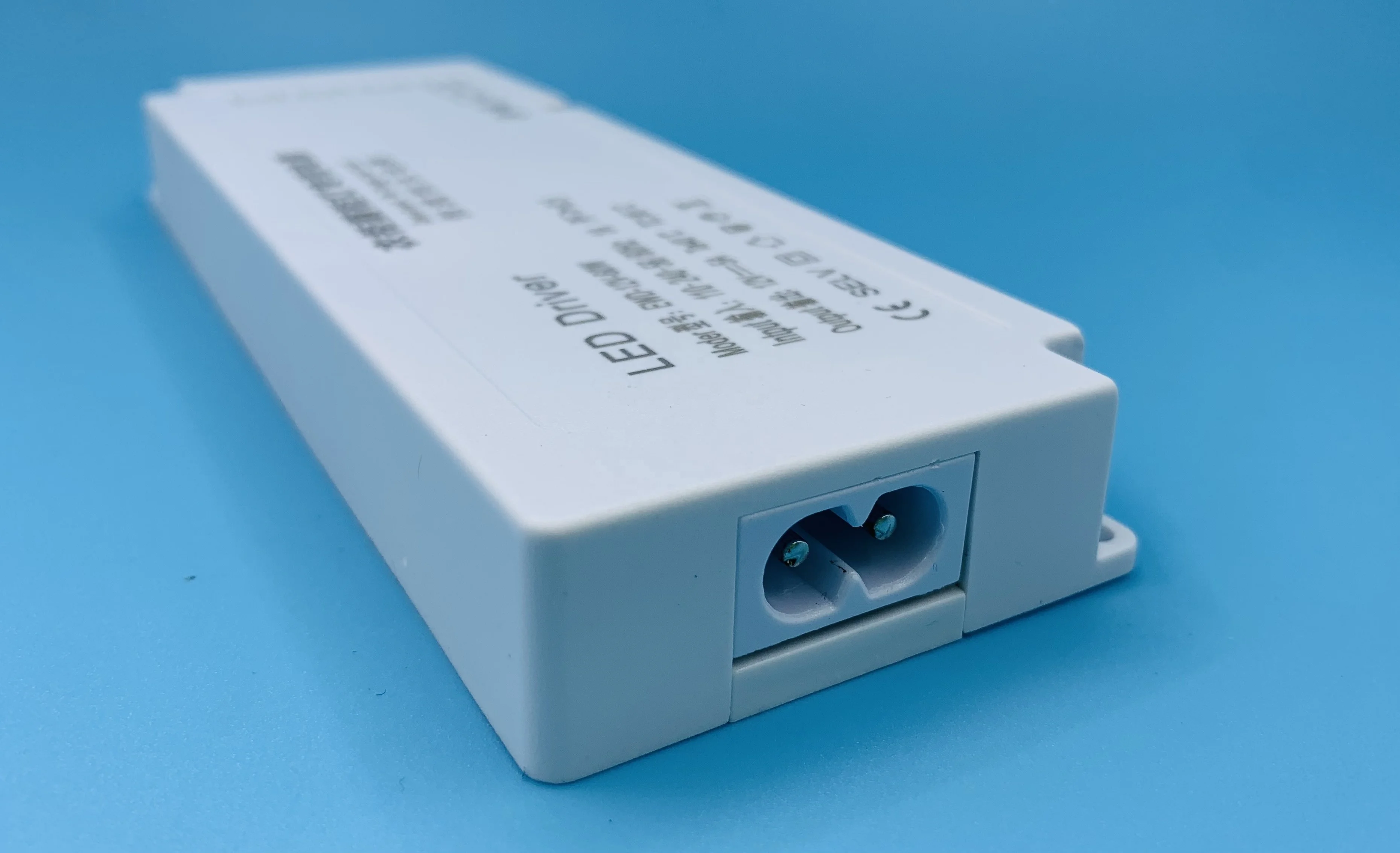 Factory CE RoHS Closet Wardrobe OEM ODM 8.3A 100W 12v Wardrobe Under Cabinet Led Power Supply