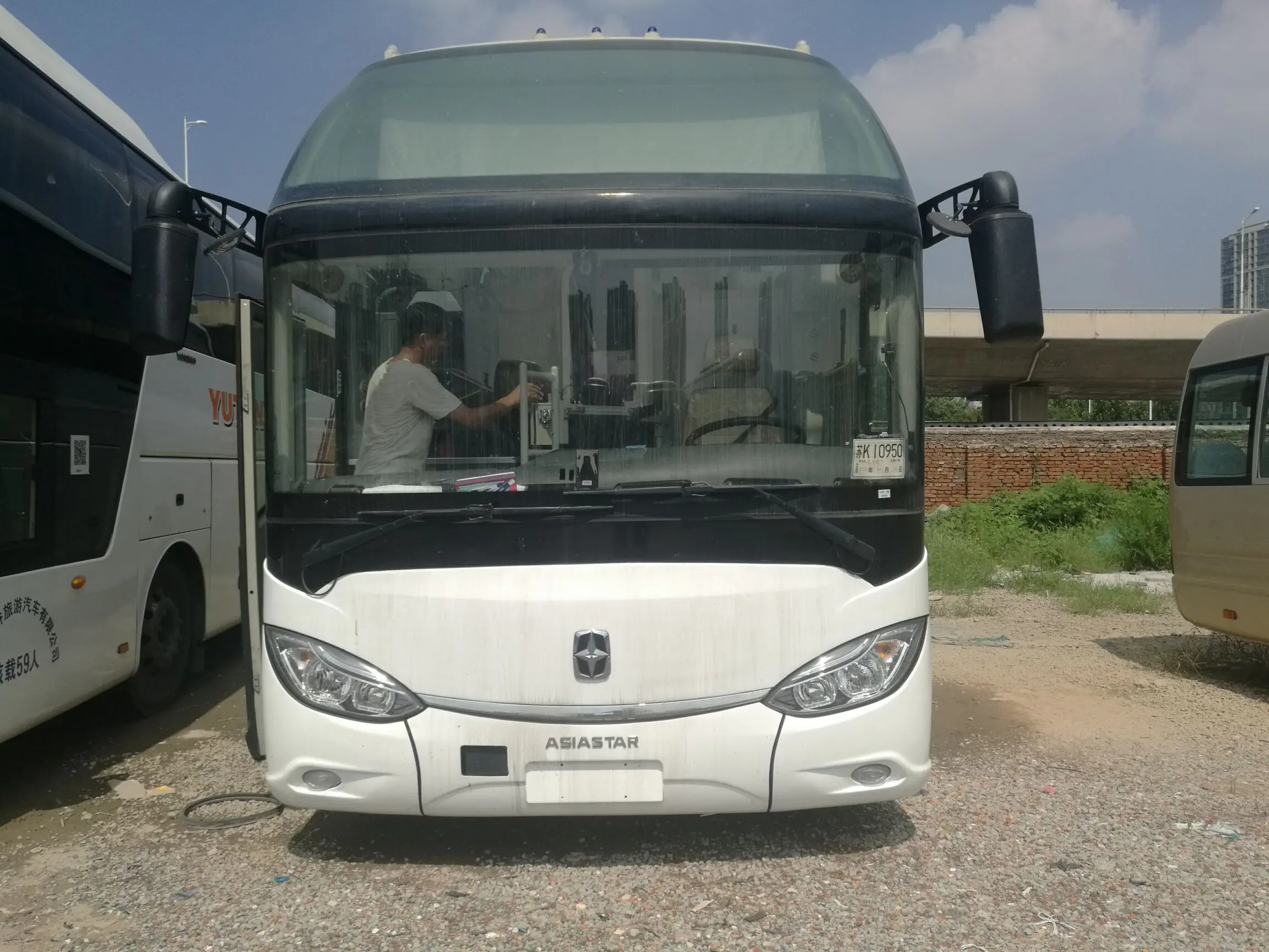 Lowest price 2021 luxury bus second hand BRAND NEW COACH used buses for sale