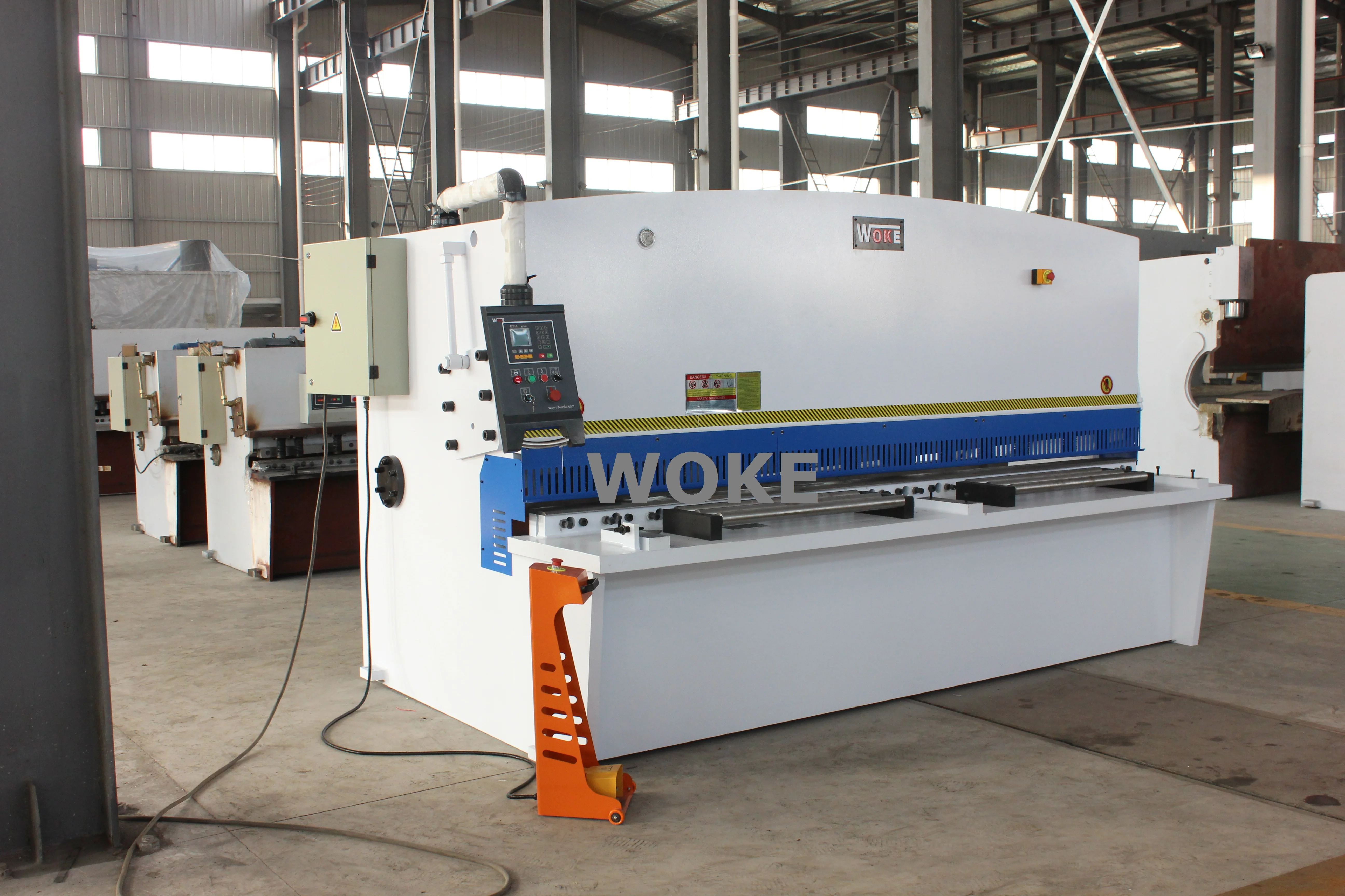 
12mm 10mm Steel guillotine shearing cutting machine for sale 